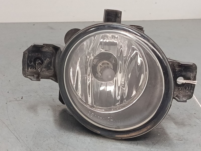 Recambio de faro antiniebla izquierdo para renault clio ii (bb_, cb_) 1.4 16v (b/cb0p, bb13) referencia OEM IAM   
