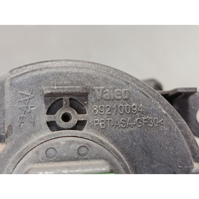 Recambio de faro antiniebla izquierdo para renault megane ii station wagon (km0/1_) 1.5 dci (km02, km13) referencia OEM IAM   