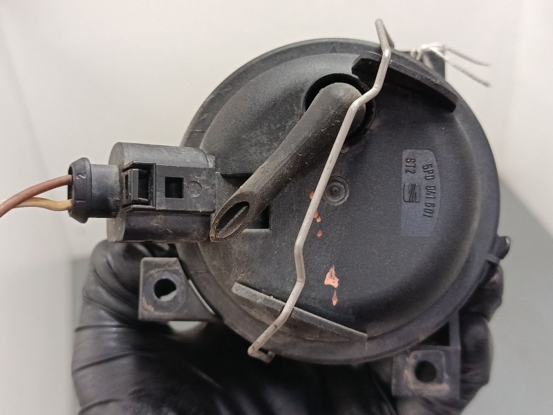 Recambio de faro antiniebla izquierdo para seat ibiza iii (6l1) 1.4 tdi referencia OEM IAM   