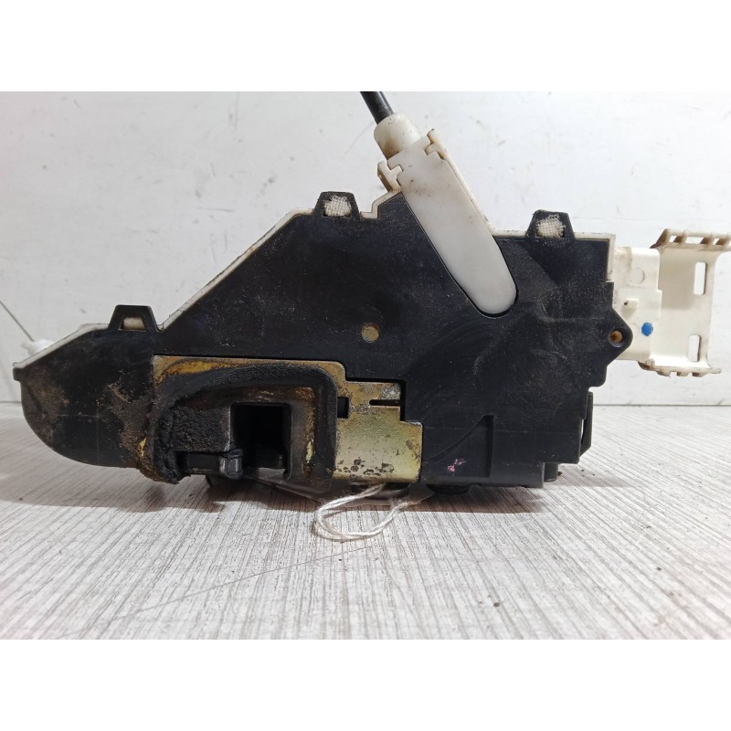 Recambio de cerradura puerta delantera izquierda para peugeot 407 (6d_) 2.0 hdi 135 (6drhrh, 6drhre, 6drhrg, 6drhrj) referencia 