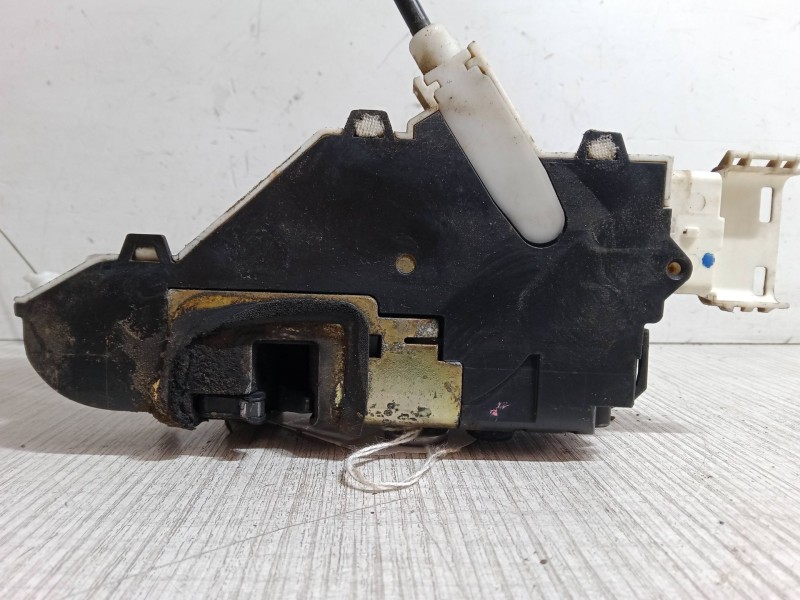 Recambio de cerradura puerta delantera izquierda para peugeot 407 (6d_) 2.0 hdi 135 (6drhrh, 6drhre, 6drhrg, 6drhrj) referencia 