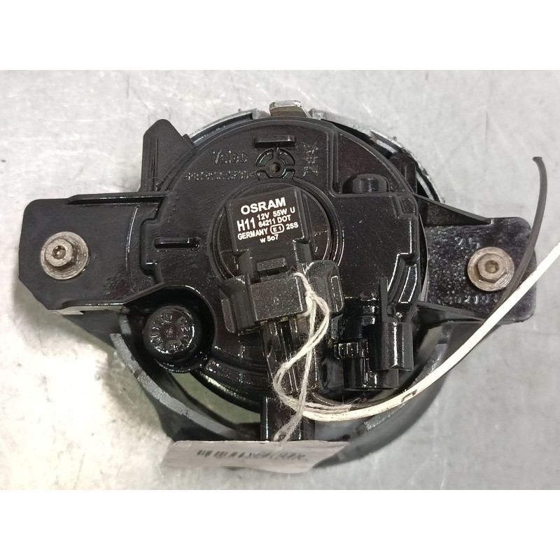 Recambio de faro antiniebla derecho para renault clio ii (bb_, cb_) 1.5 dci (b/cb08) referencia OEM IAM   