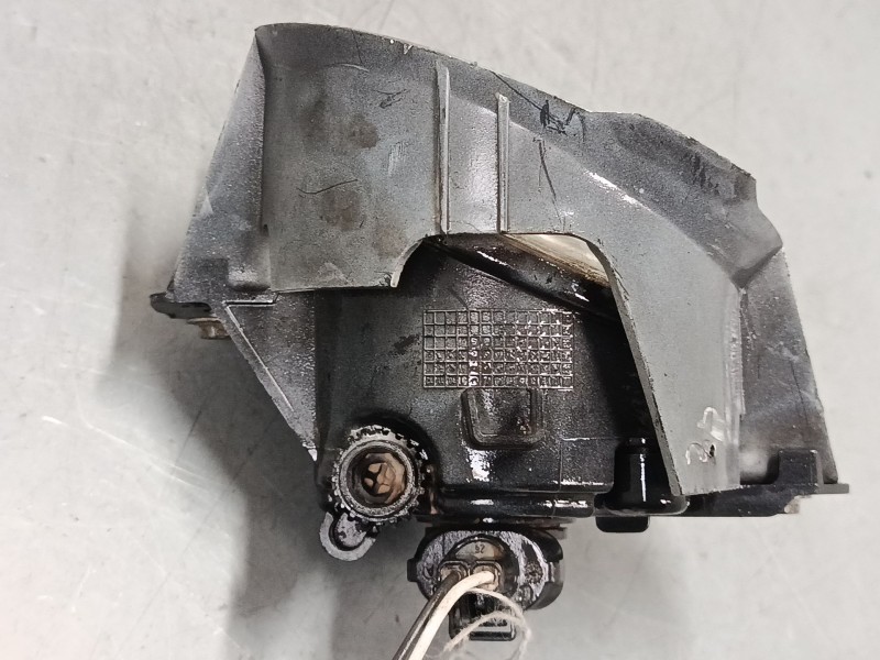 Recambio de faro antiniebla derecho para renault clio ii (bb_, cb_) 1.5 dci (b/cb08) referencia OEM IAM   