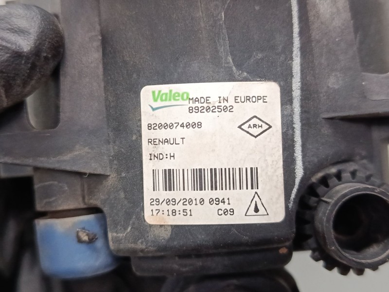 Recambio de faro antiniebla derecho para renault scénic iii (jz0/1_) 1.5 dci referencia OEM IAM   