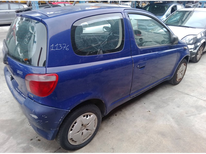 toyota yaris (_p1_) del año 2000