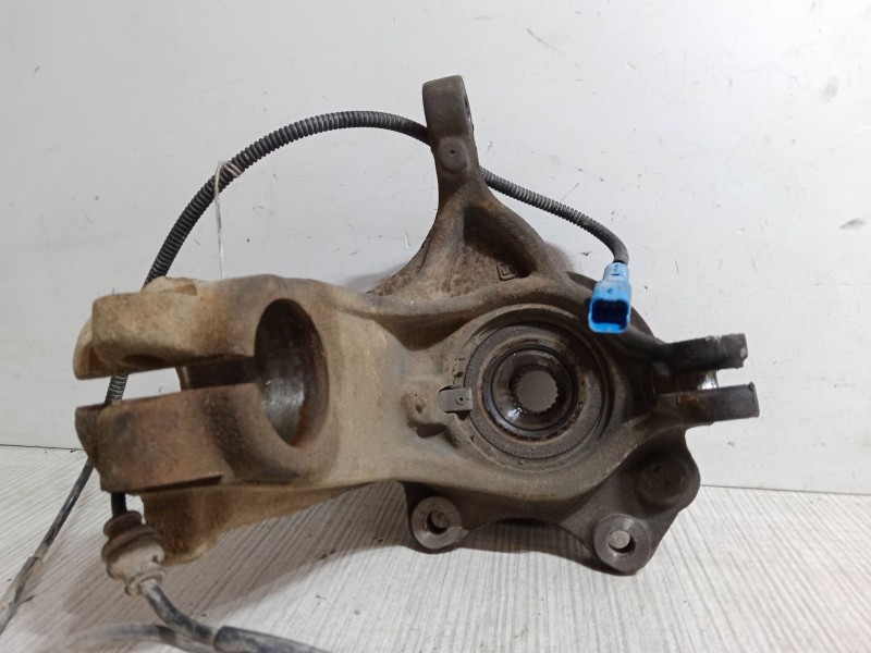 Recambio de mangueta delantera derecha para citroën c3 i (fc_, fn_) 1.1 i referencia OEM IAM CONSENSORABS  