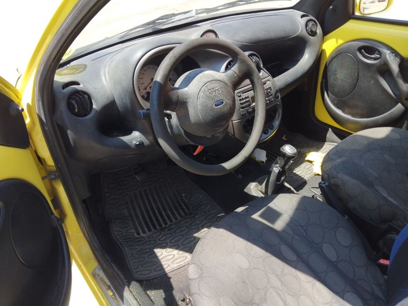 ford ka (rb_) del año 2003