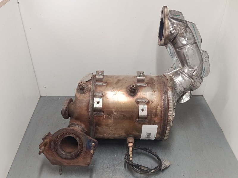 Recambio de catalizador para opel vivaro b autobús (x82) 1.6 cdti (06) referencia OEM IAM 95523162 208A04010R H8201599992