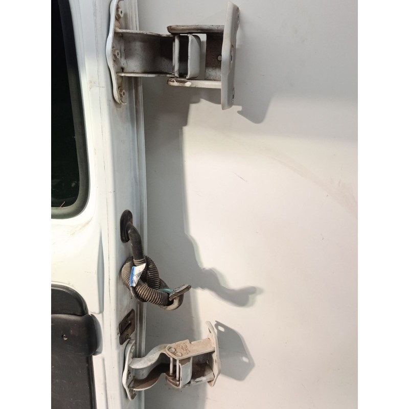 Recambio de porton trasero izquierdo para opel vivaro b autobús (x82) 1.6 cdti (06) referencia OEM IAM   