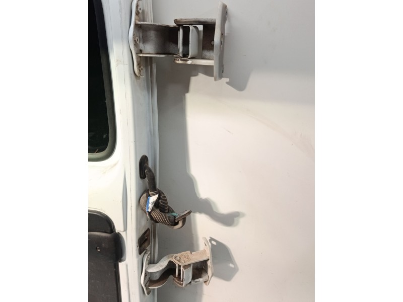 Recambio de porton trasero izquierdo para opel vivaro b autobús (x82) 1.6 cdti (06) referencia OEM IAM   