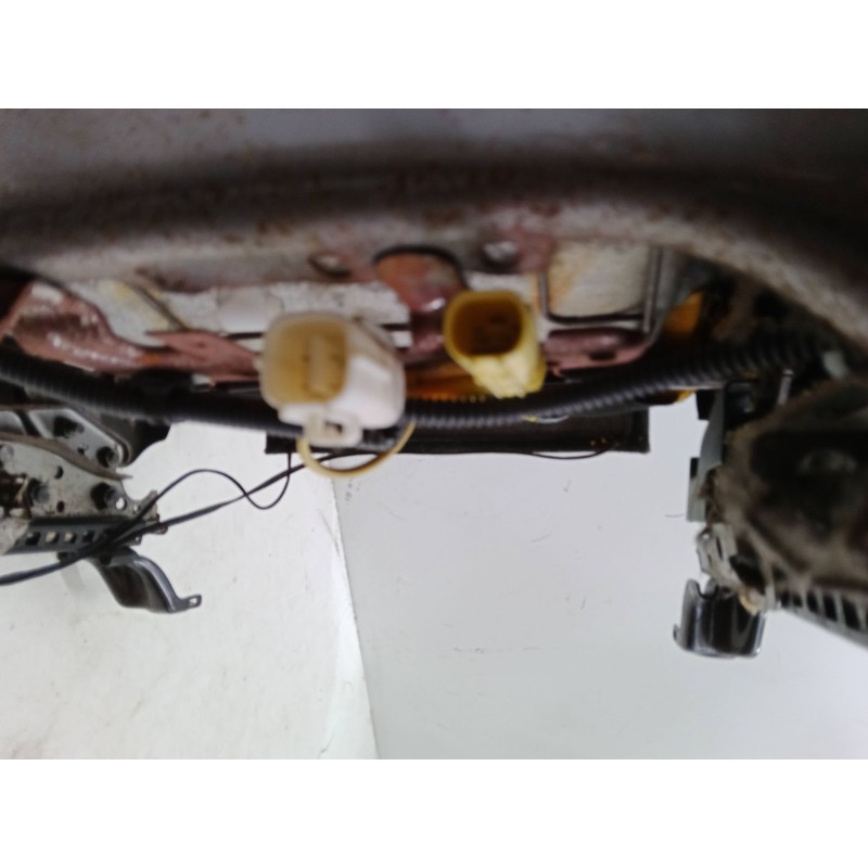Recambio de asiento delantero izquierdo para toyota rav 4 iii (_a3_) 2.2 d 4wd (ala30_) referencia OEM IAM   