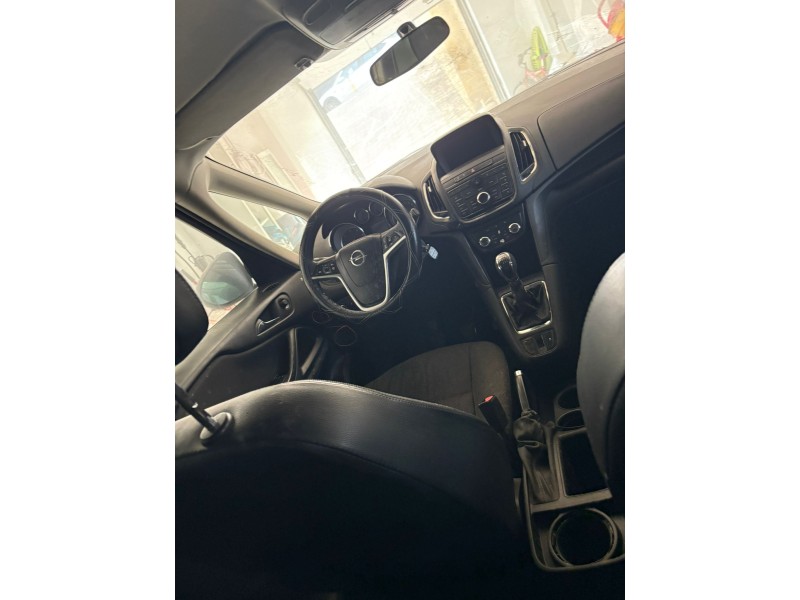 opel zafira tourer c (p12) del año 2014