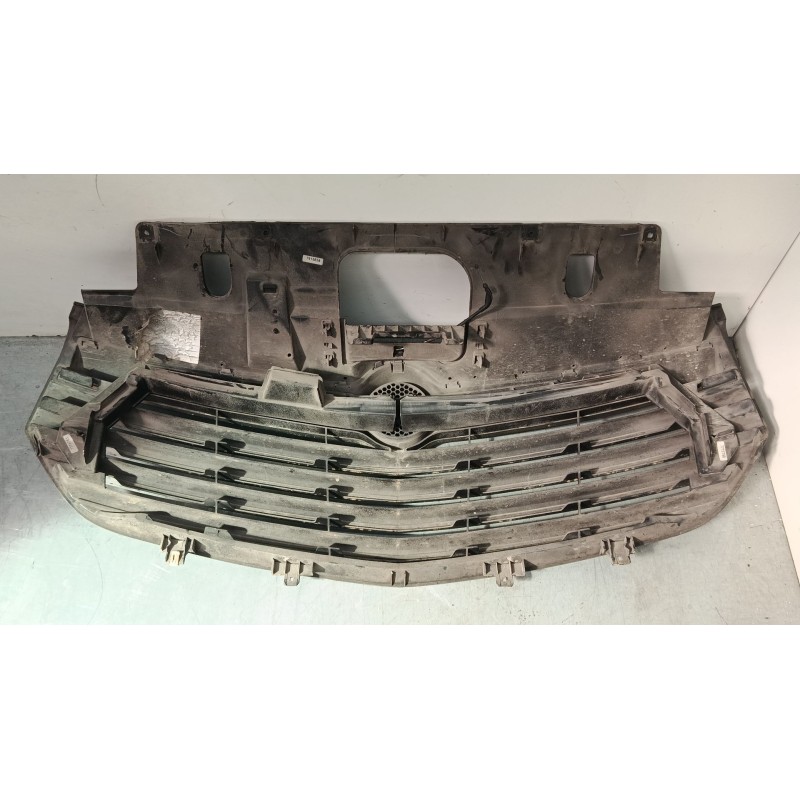 Recambio de rejilla capo grande para opel vivaro b autobús (x82) 1.6 cdti (06) referencia OEM IAM 93452299 214B37781R 214B25126R