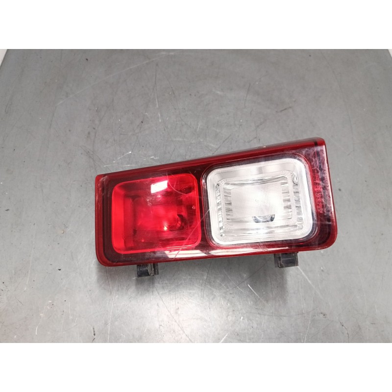 Recambio de faro antiniebla trasero izquierdo para opel vivaro b autobús (x82) 1.6 cdti (06) referencia OEM IAM   