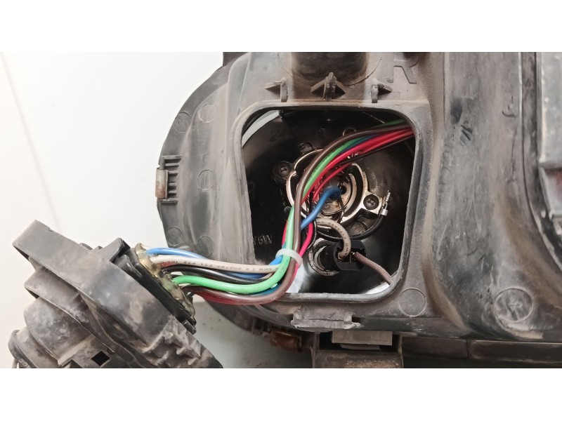 Recambio de faro derecho para volkswagen golf iv variant (1j5) 1.6 referencia OEM IAM 083411108R 1J1941018B 