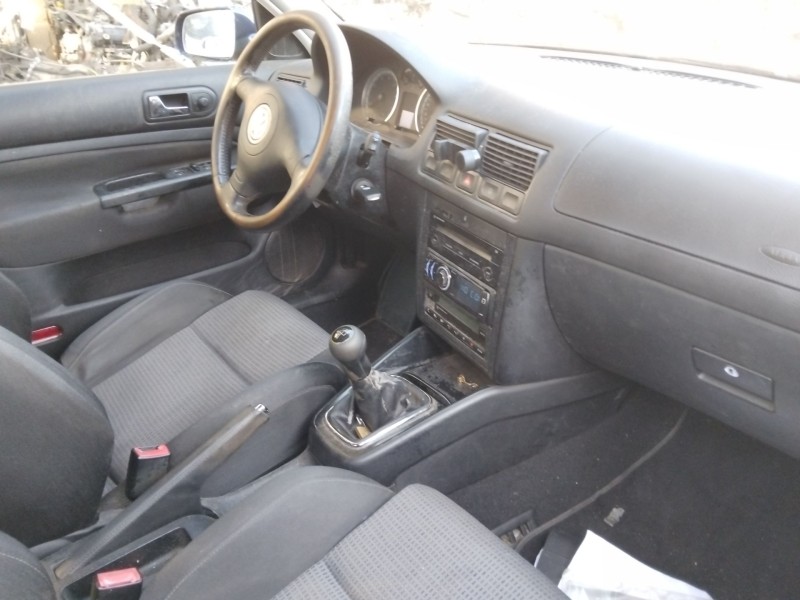 volkswagen golf iv (1j1) del año 2003