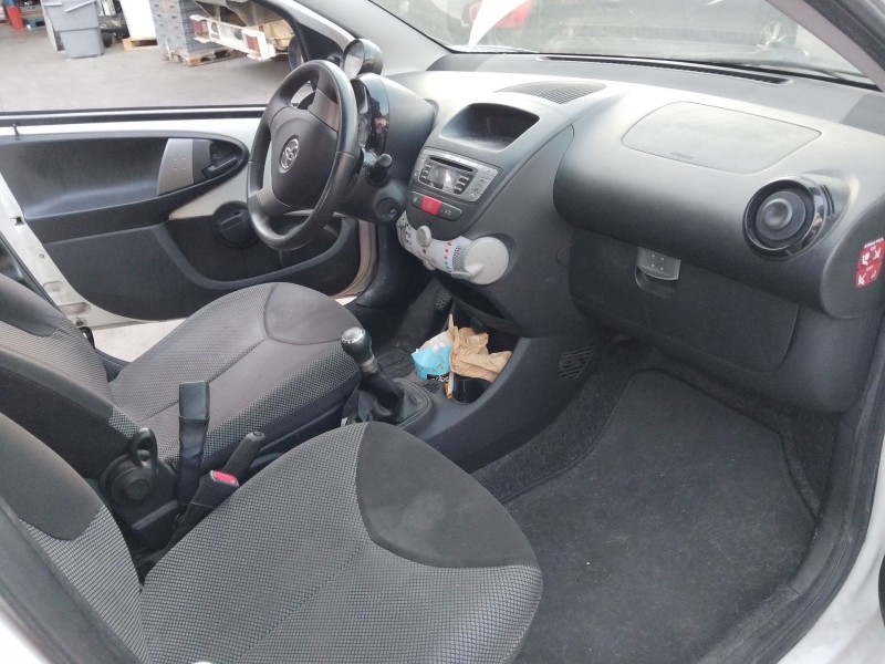toyota aygo (_b1_) del año 2012