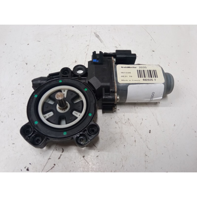 Recambio de motor elevaluna delantero izquierdo para nissan qashqai i (j10, nj10) 1.6 referencia OEM IAM 402035F  
