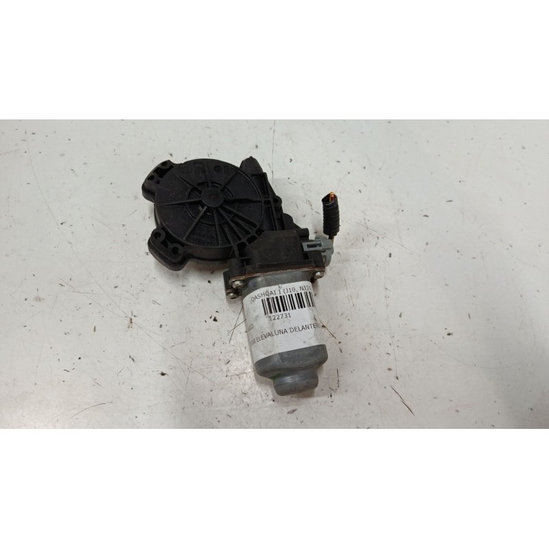 Recambio de motor elevaluna delantero derecho para nissan qashqai i (j10, nj10) 1.6 referencia OEM IAM 402032E  
