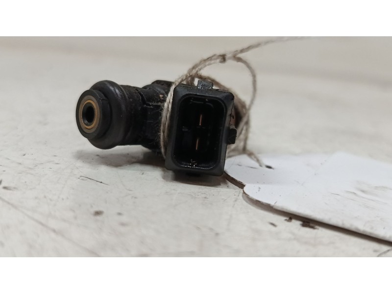 Recambio de inyector para renault grand scénic ii (jm0/1_) 1.6 referencia OEM IAM H132259  