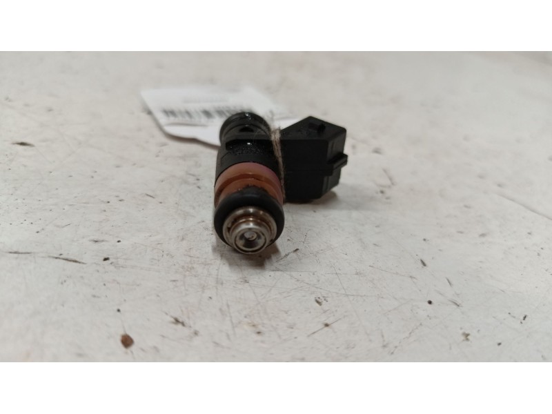 Recambio de inyector para renault grand scénic ii (jm0/1_) 1.6 referencia OEM IAM H132259  