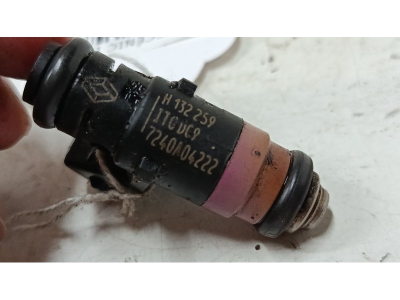 Recambio de inyector para renault grand scénic ii (jm0/1_) 1.6 referencia OEM IAM H132259  