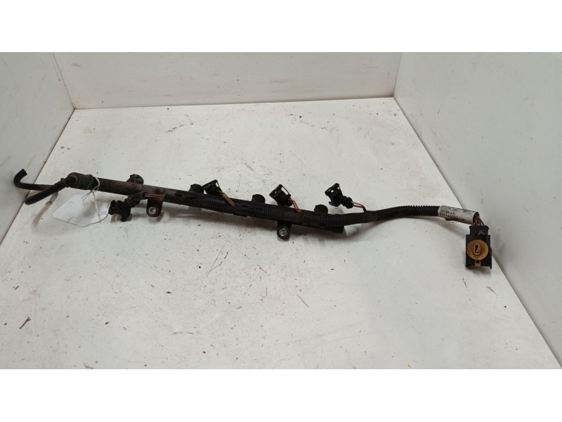 Recambio de rampa inyectora para renault grand scénic ii (jm0/1_) 1.6 referencia OEM IAM 8200081317  
