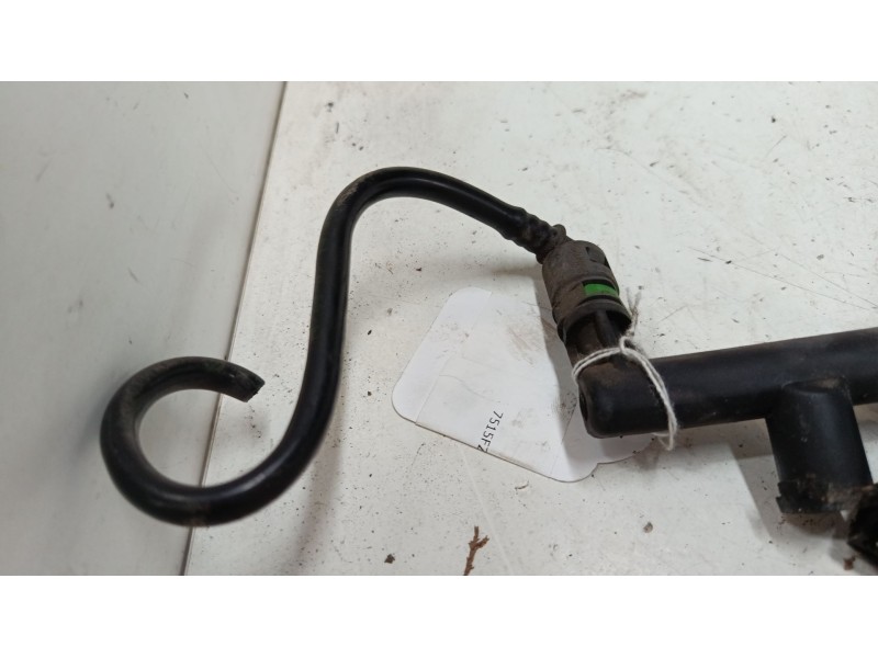 Recambio de rampa inyectora para renault grand scénic ii (jm0/1_) 1.6 referencia OEM IAM 8200081317  