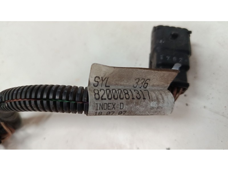 Recambio de rampa inyectora para renault grand scénic ii (jm0/1_) 1.6 referencia OEM IAM 8200081317  