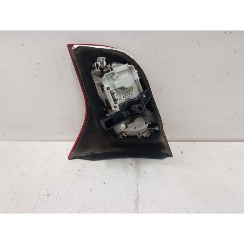 Recambio de piloto trasero porton izquierdo para audi a4 b7 avant (8ed) 2.0 tdi 16v referencia OEM IAM 8E9945093  