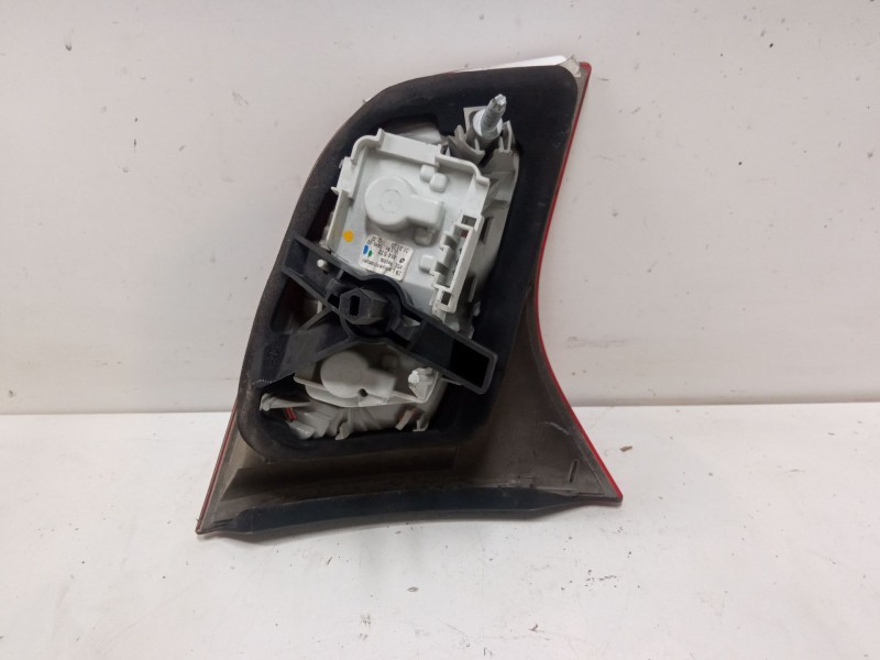 Recambio de piloto trasero porton derecho para audi a4 b7 avant (8ed) 2.0 tdi 16v referencia OEM IAM 8E9945094  