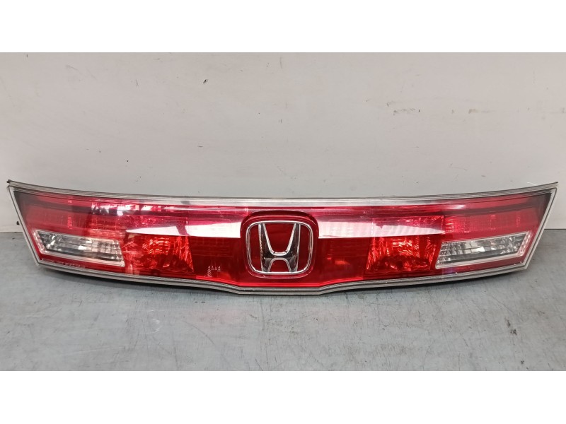Recambio de piloto trasero central para honda civic viii hatchback (fn, fk) 1.8 (fn1, fk2) referencia OEM IAM 13216721  