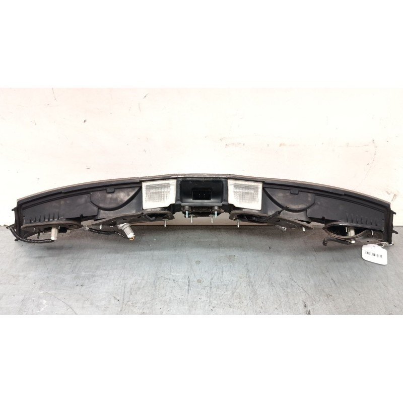 Recambio de piloto trasero central para honda civic viii hatchback (fn, fk) 1.8 (fn1, fk2) referencia OEM IAM 13216721  