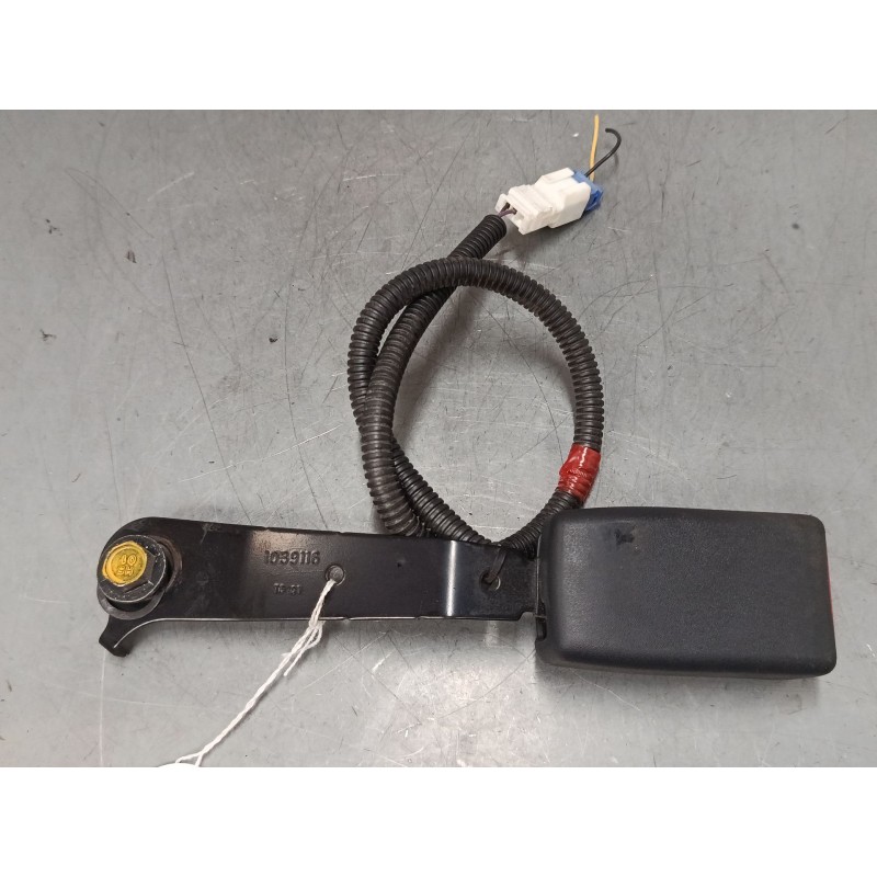 Recambio de anclaje cinturon delantero derecho para honda civic viii hatchback (fn, fk) 1.8 (fn1, fk2) referencia OEM IAM   