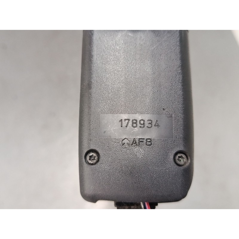 Recambio de anclaje cinturon delantero derecho para honda civic viii hatchback (fn, fk) 1.8 (fn1, fk2) referencia OEM IAM   