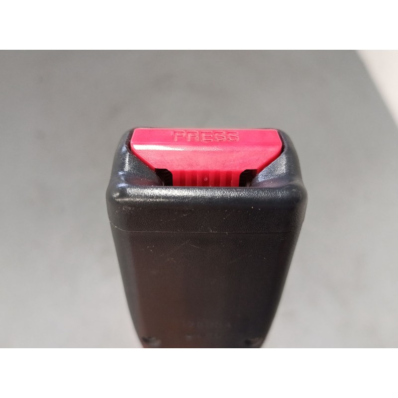 Recambio de anclaje cinturon delantero derecho para honda civic viii hatchback (fn, fk) 1.8 (fn1, fk2) referencia OEM IAM   