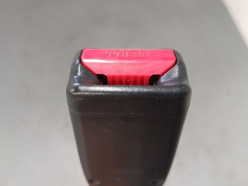 Recambio de anclaje cinturon delantero derecho para honda civic viii hatchback (fn, fk) 1.8 (fn1, fk2) referencia OEM IAM   