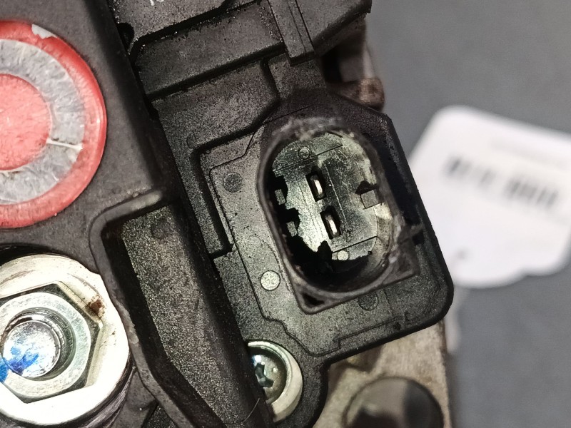 Recambio de alternador para volkswagen golf iv variant (1j5) 1.6 referencia OEM IAM   