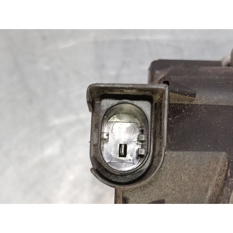 Recambio de alternador para ford s-max (wa6) 2.0 tdci referencia OEM IAM AG9T-10300-AA 114053804 TG15C174-2610695B
