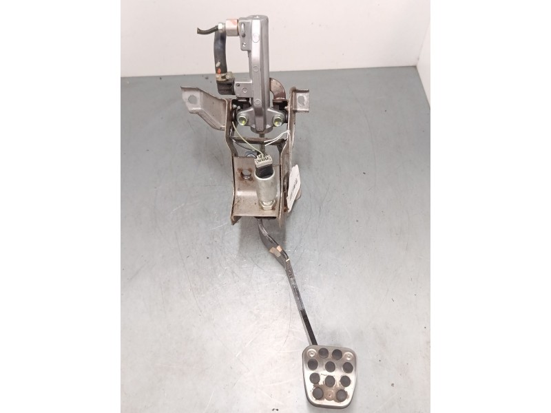 Recambio de pedal embrague para honda civic viii hatchback (fn, fk) 1.8 (fn1, fk2) referencia OEM IAM   