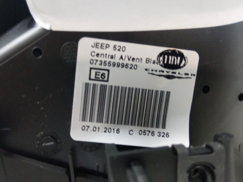 Recambio de aireador central para jeep renegade suv (bu, b1, bv) 1.6 crd referencia OEM IAM 07355999620  