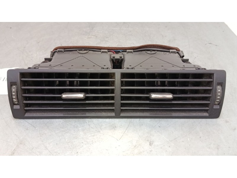 Recambio de aireador central para audi a4 b6 avant (8e5) 1.9 tdi referencia OEM IAM 8E0820951H  