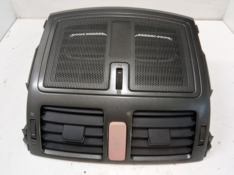 Recambio de aireador central para toyota auris (_e15_) 1.6 (zre151_) referencia OEM IAM   