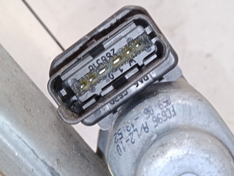 Recambio de elevalunas electrico delantero derecho para renault grand scénic ii (jm0/1_) 1.5 dci (jm1e) referencia OEM IAM   