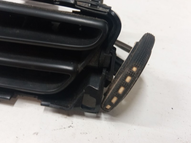 Recambio de aireador central para citroën c3 ii (sc_) 1.2 vti 82 referencia OEM IAM   