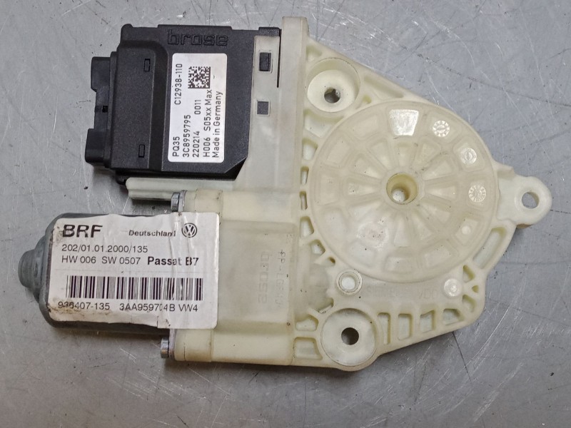 Recambio de motor elevaluna trasero derecho para volkswagen passat b6 variant (3c5) 2.0 tdi referencia OEM IAM   