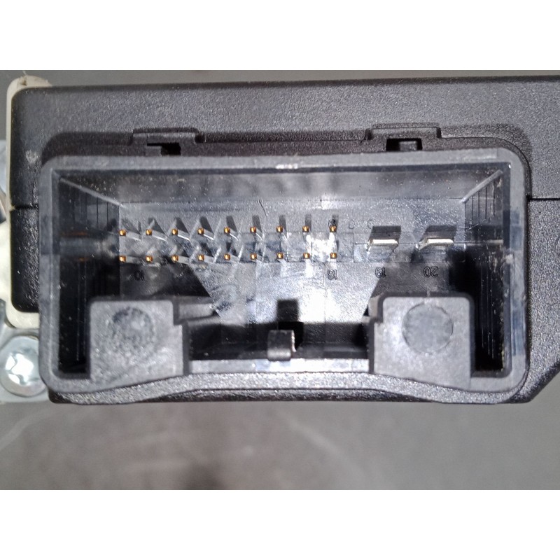 Recambio de motor elevaluna trasero derecho para volkswagen passat b6 variant (3c5) 2.0 tdi referencia OEM IAM   