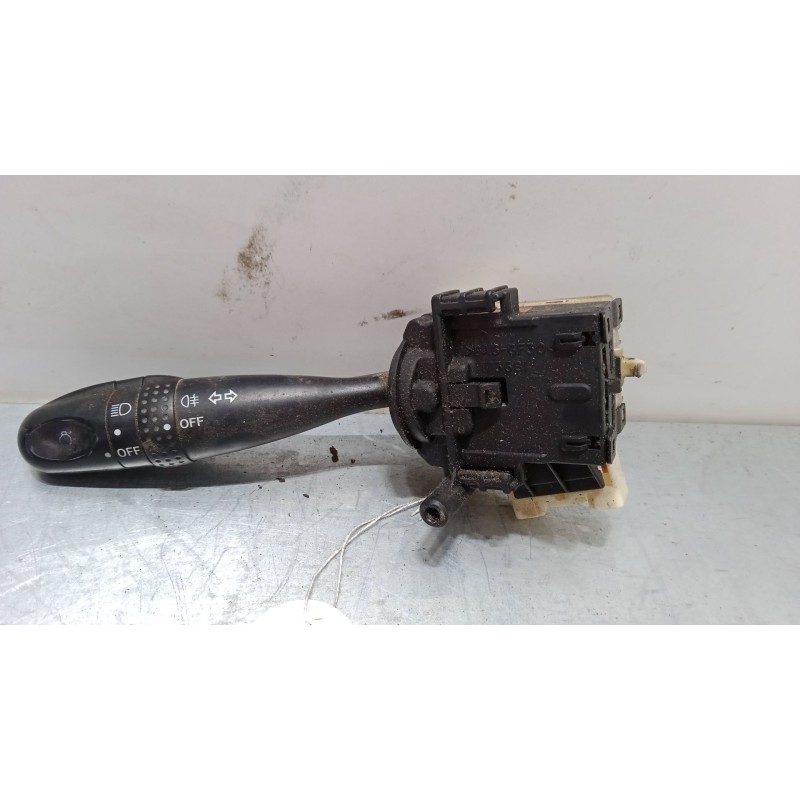 Recambio de mando de intermitencia para toyota corolla (_e12_) 2.0 d-4d (cde120r_, cde120l_) referencia OEM IAM   