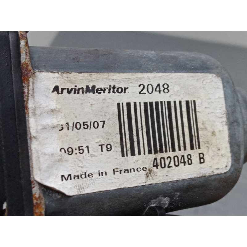 Recambio de motor elevaluna trasero derecho para renault scénic ii (jm0/1_) 1.6 16v (jm1r) referencia OEM IAM   