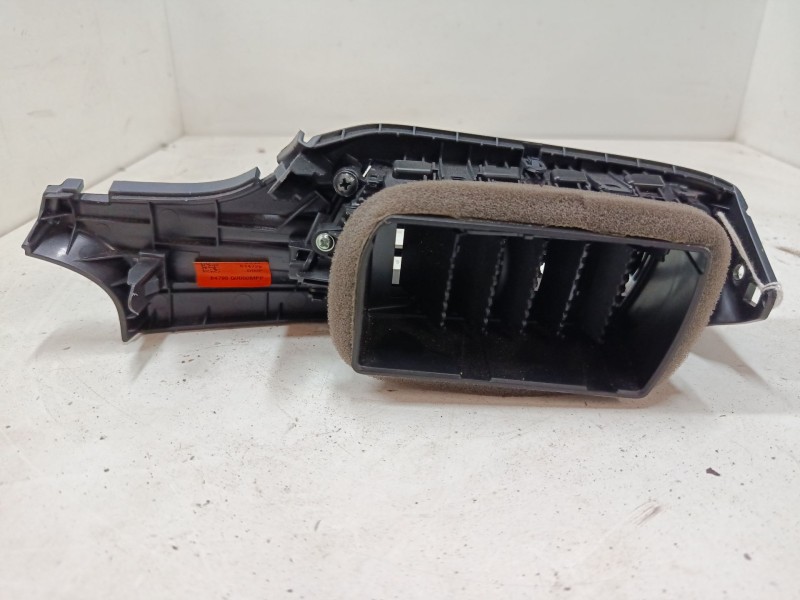 Recambio de aireador izquierdo para hyundai i20 iii (bc3, bi3) 1.2 1.2 referencia OEM IAM   